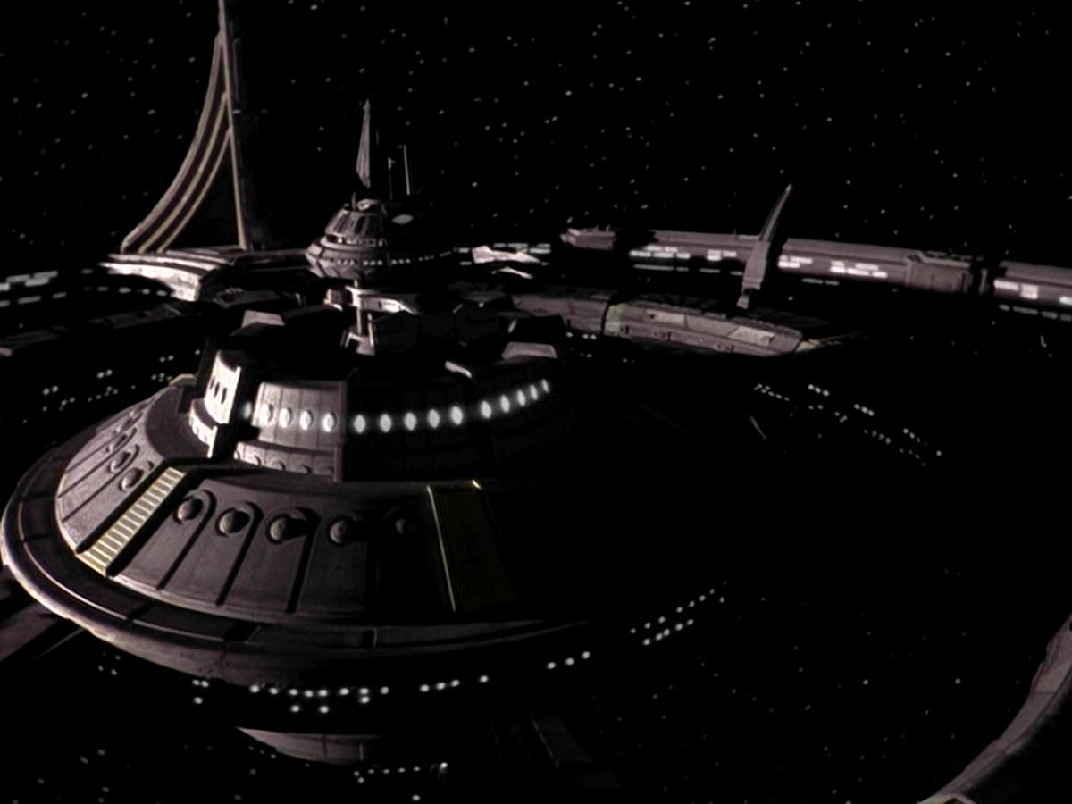 extant_StarTrek_DS9_5x19-TiesOfBloodAndWater_00795.jpg