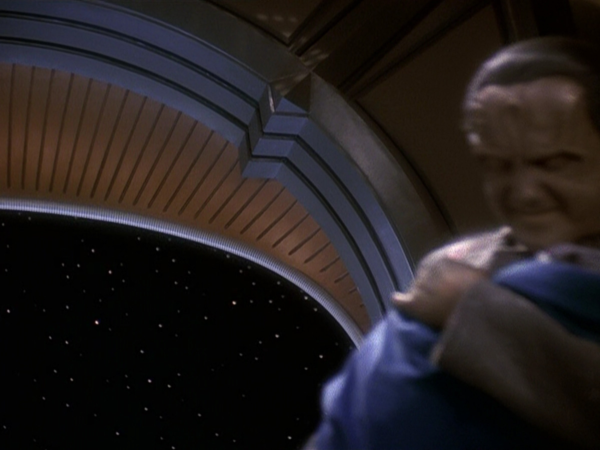 extant_StarTrek_DS9_5x19-TiesOfBloodAndWater_00798.jpg