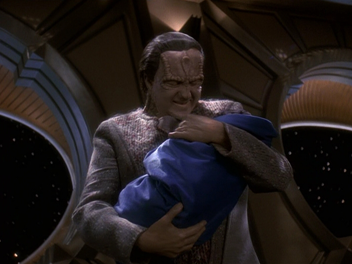 extant_StarTrek_DS9_5x19-TiesOfBloodAndWater_00820.jpg