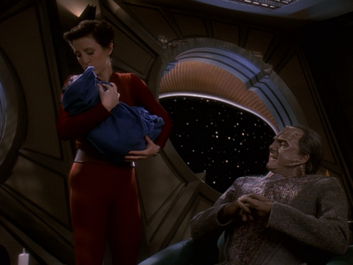 extant_StarTrek_DS9_5x19-TiesOfBloodAndWater_00845.jpg