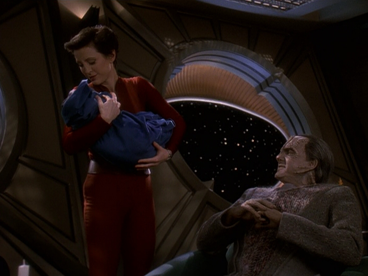 extant_StarTrek_DS9_5x19-TiesOfBloodAndWater_00849.jpg