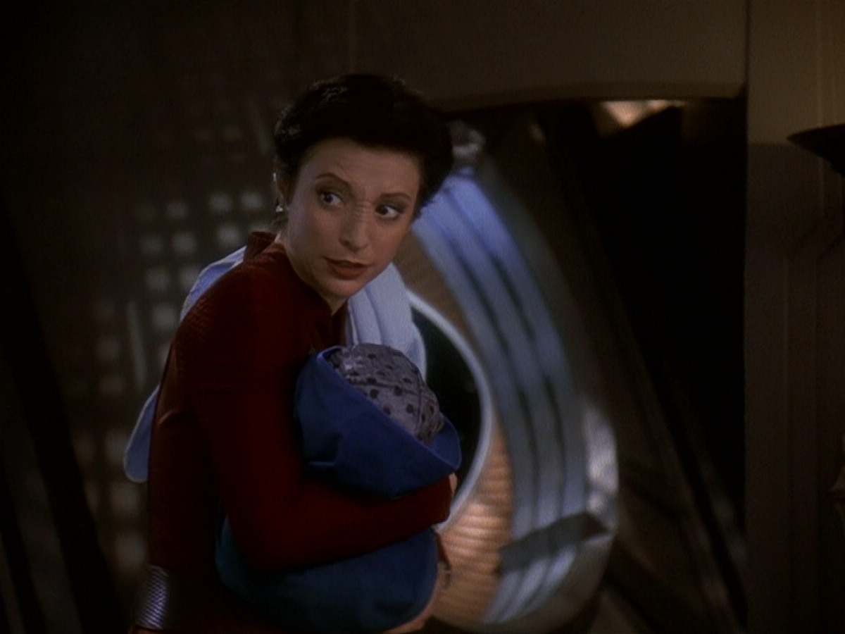 extant_StarTrek_DS9_5x19-TiesOfBloodAndWater_00912.jpg