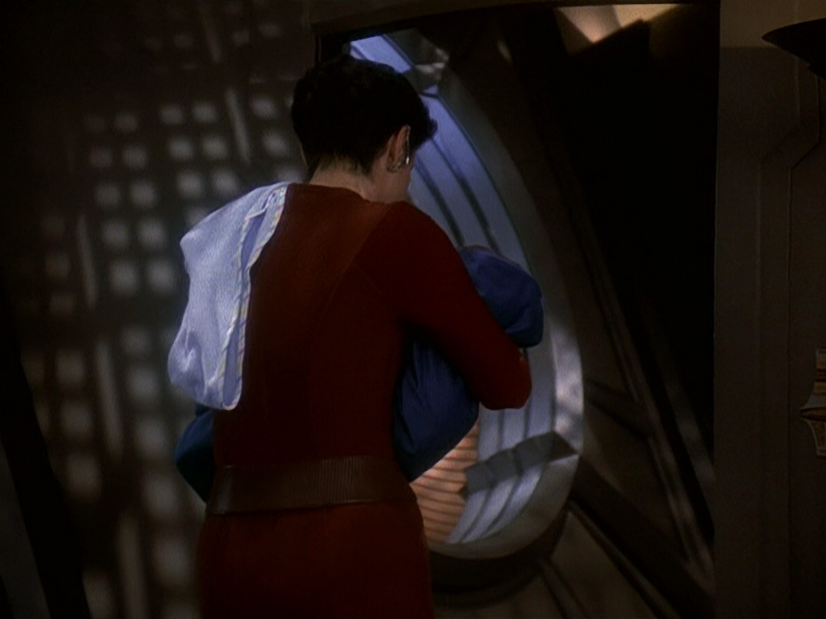 extant_StarTrek_DS9_5x19-TiesOfBloodAndWater_00914.jpg