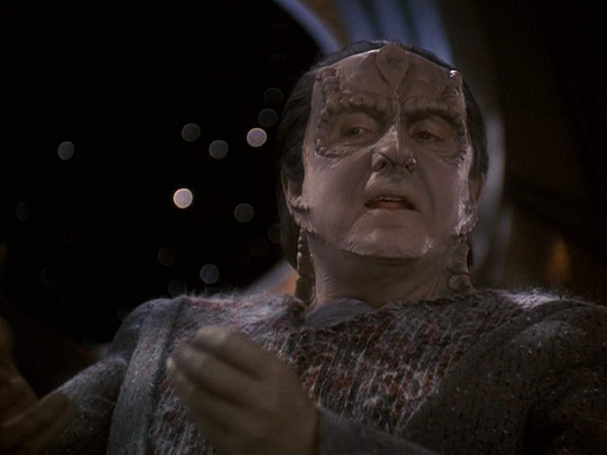 extant_StarTrek_DS9_5x19-TiesOfBloodAndWater_00920.jpg