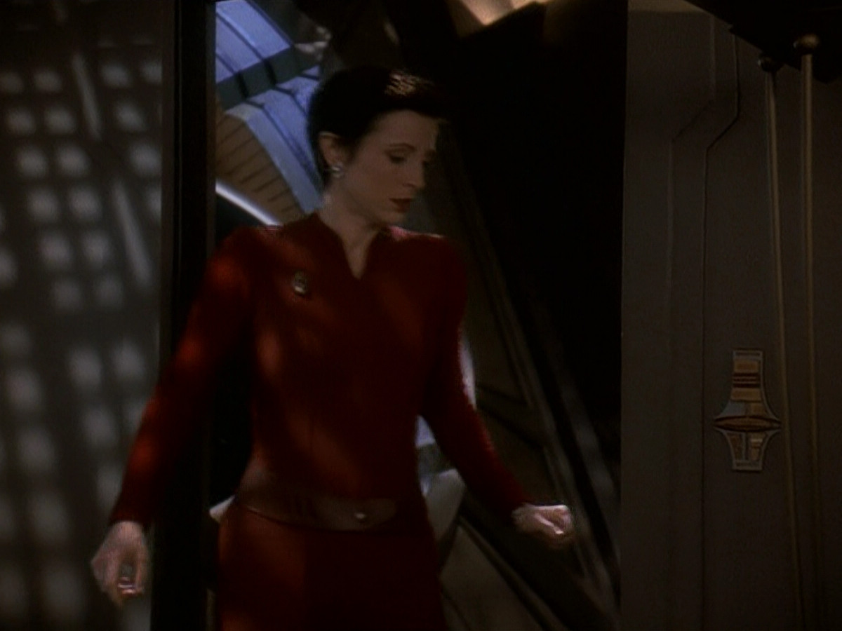 extant_StarTrek_DS9_5x19-TiesOfBloodAndWater_00935.jpg