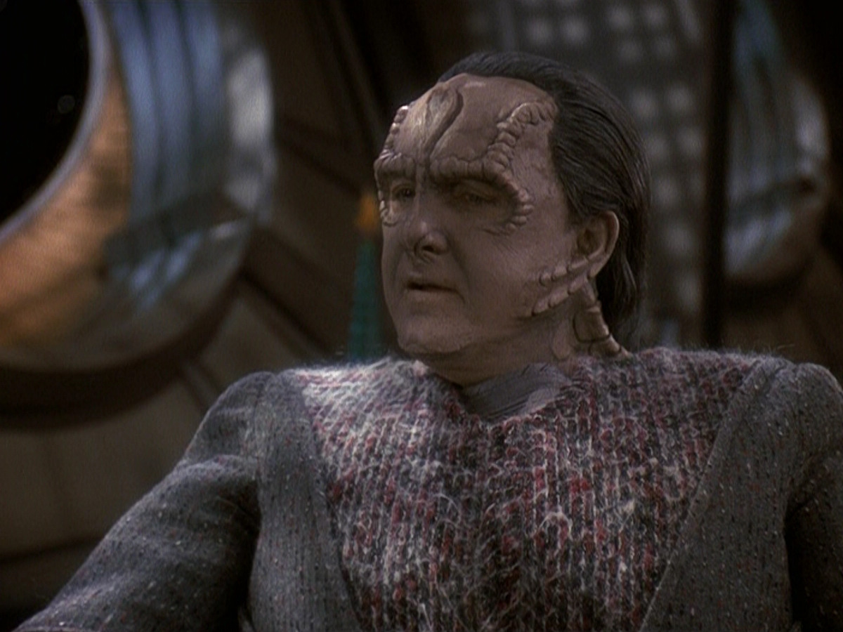 extant_StarTrek_DS9_5x19-TiesOfBloodAndWater_01041.jpg