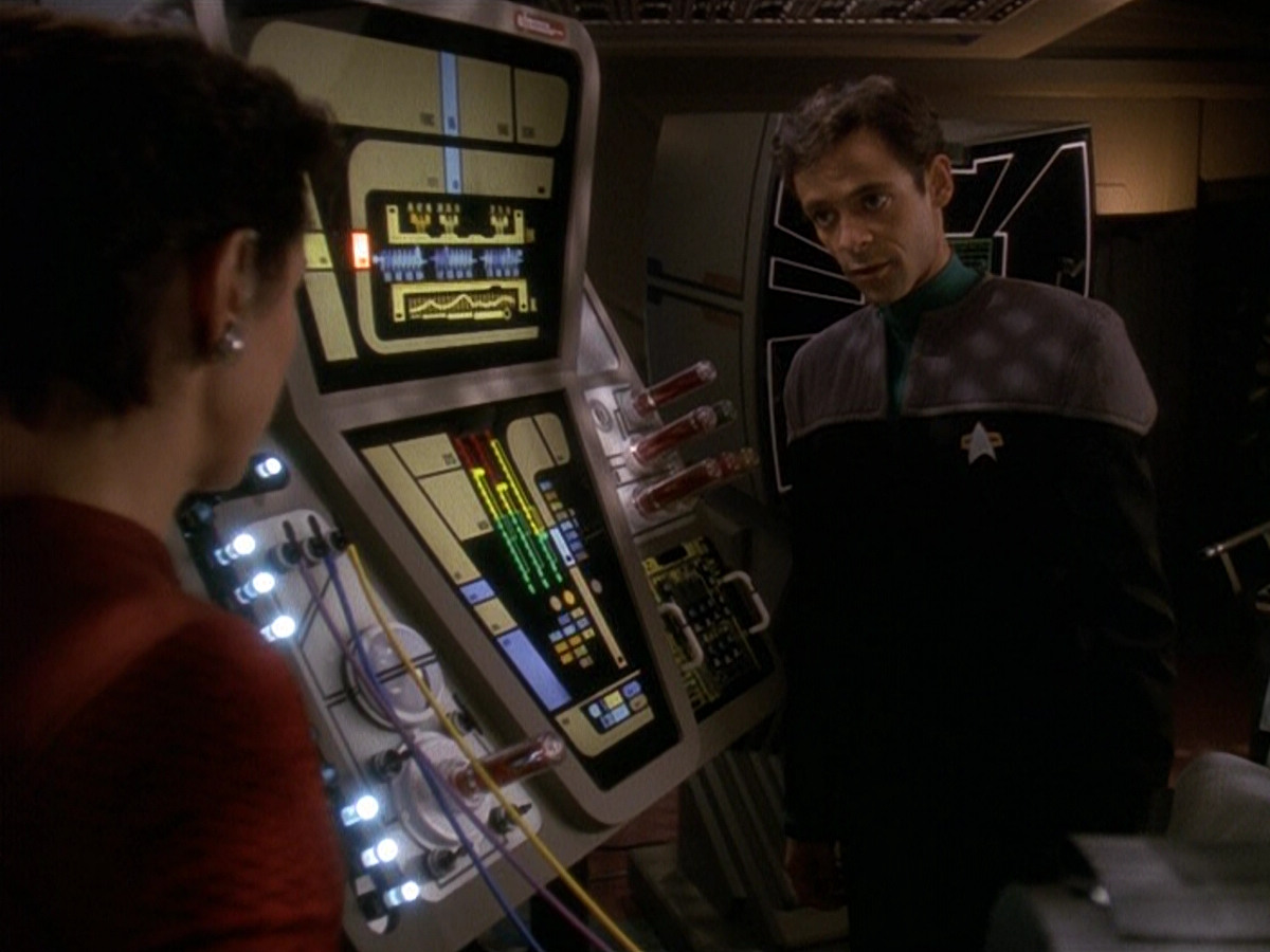 extant_StarTrek_DS9_5x19-TiesOfBloodAndWater_01347.jpg