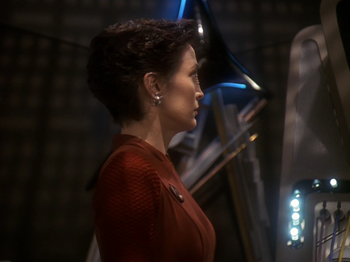extant_StarTrek_DS9_5x19-TiesOfBloodAndWater_01374.jpg