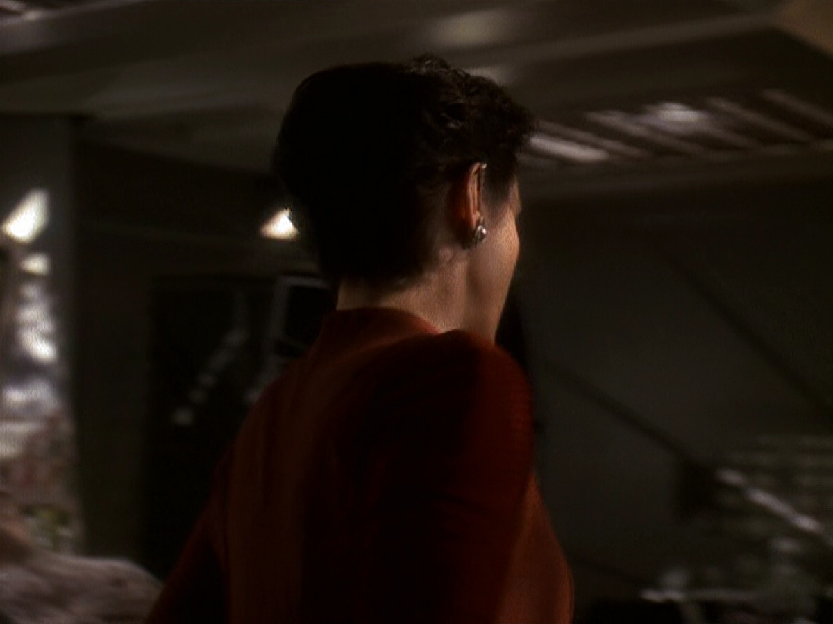 extant_StarTrek_DS9_5x19-TiesOfBloodAndWater_01385.jpg