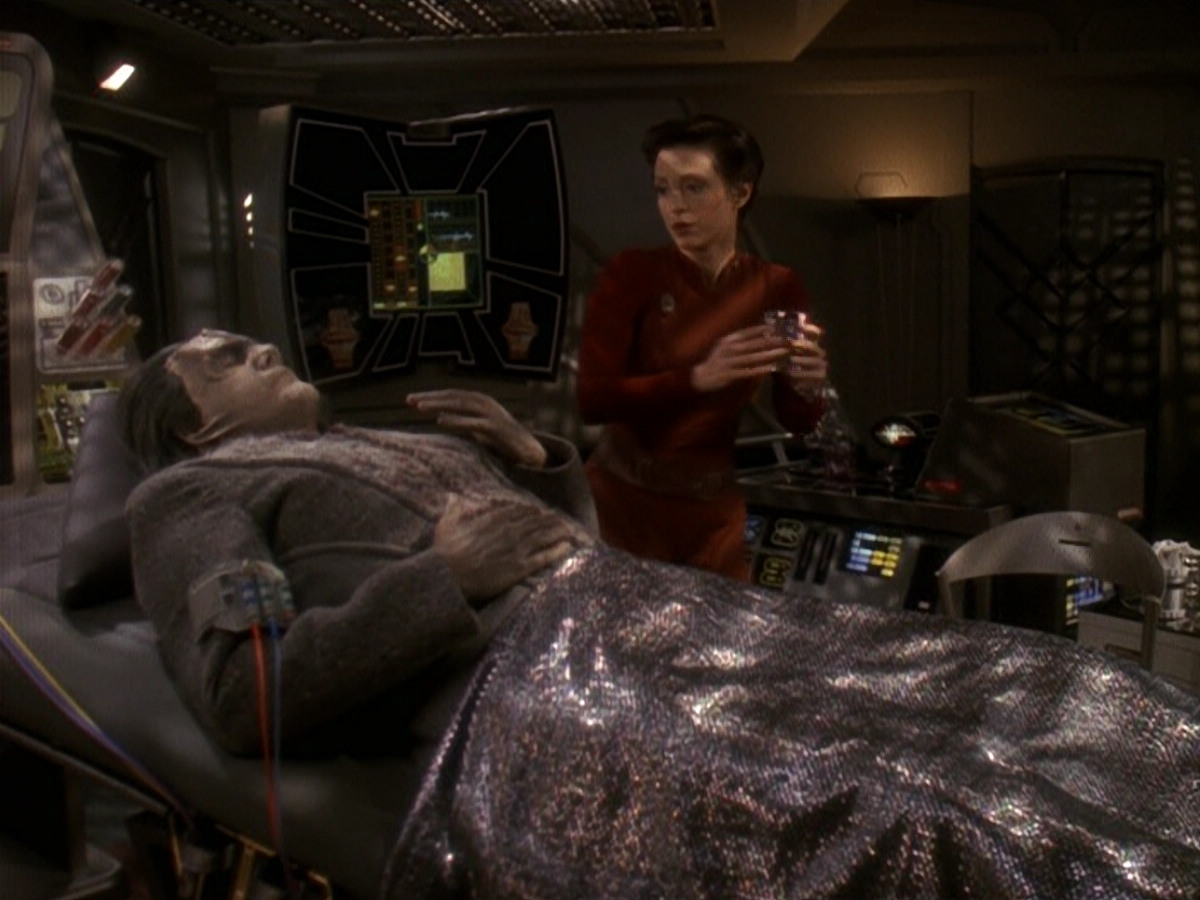 extant_StarTrek_DS9_5x19-TiesOfBloodAndWater_01431.jpg