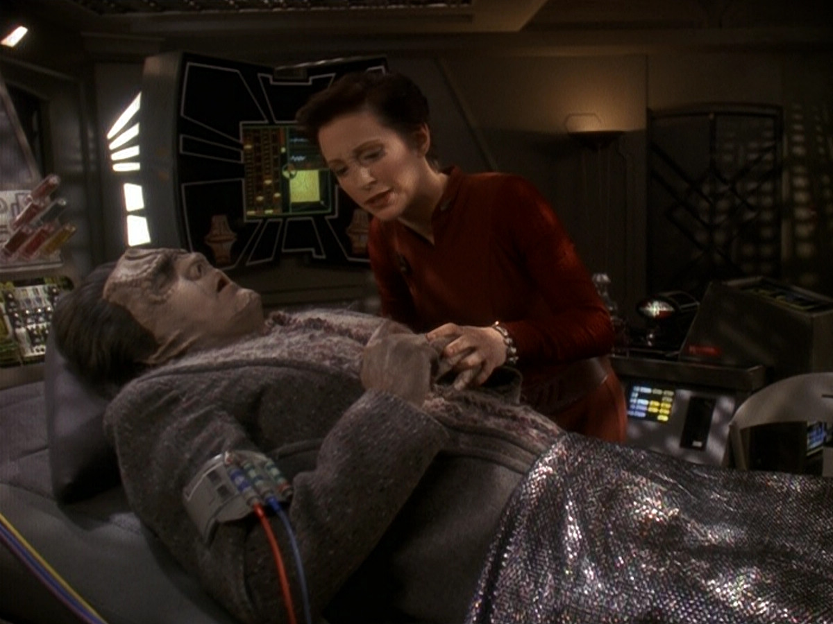 extant_StarTrek_DS9_5x19-TiesOfBloodAndWater_01525.jpg