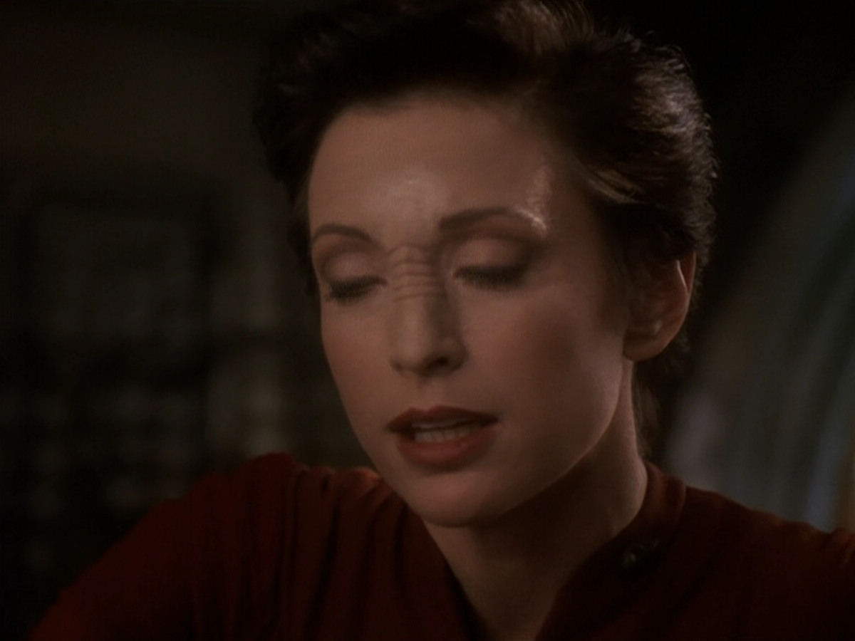 extant_StarTrek_DS9_5x19-TiesOfBloodAndWater_01549.jpg