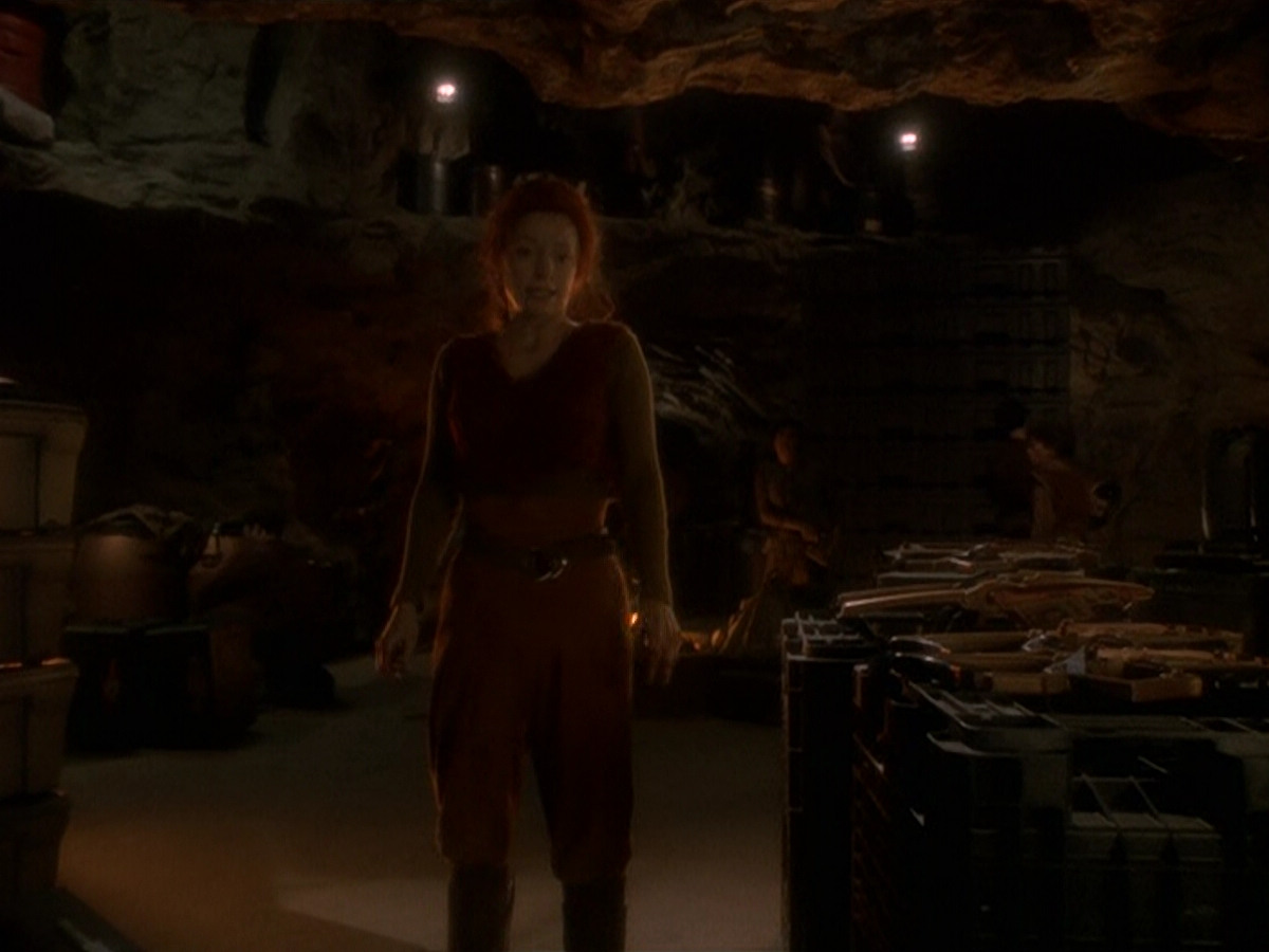 extant_StarTrek_DS9_5x19-TiesOfBloodAndWater_01591.jpg