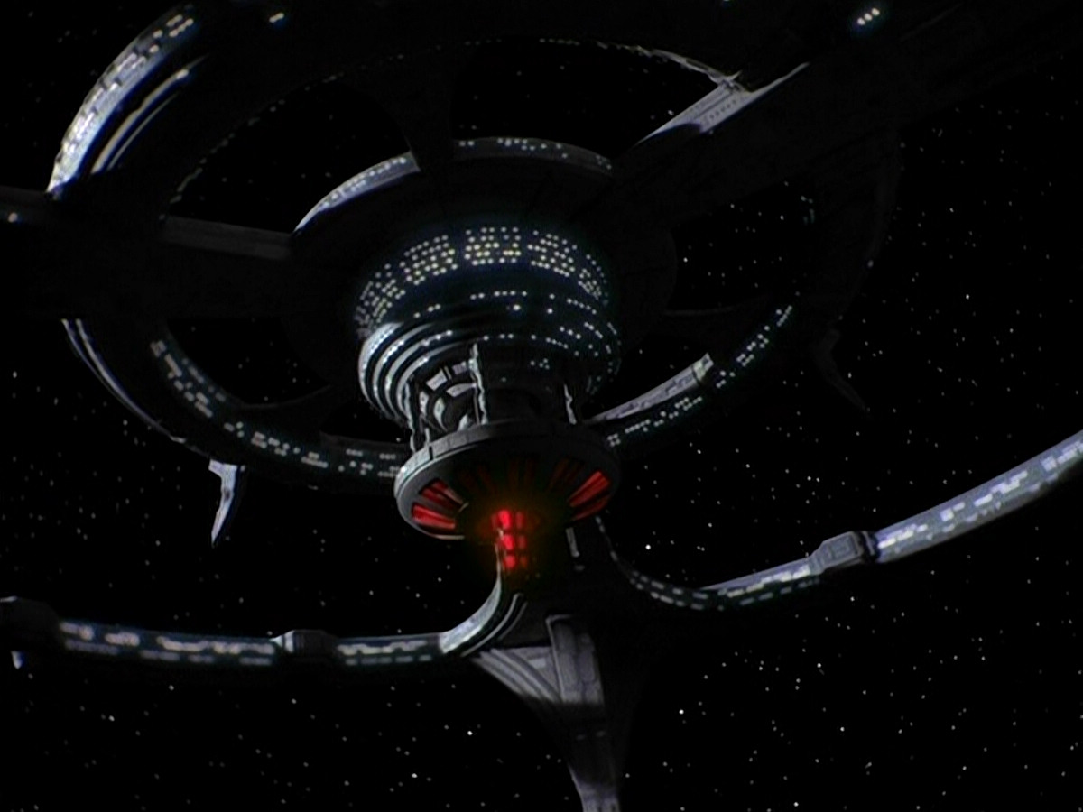 extant_StarTrek_DS9_5x19-TiesOfBloodAndWater_01734.jpg