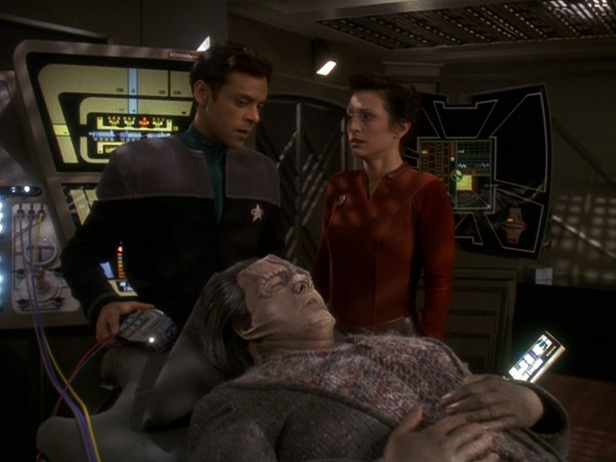 extant_StarTrek_DS9_5x19-TiesOfBloodAndWater_01789.jpg