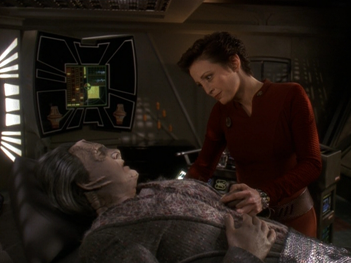 extant_StarTrek_DS9_5x19-TiesOfBloodAndWater_01800.jpg