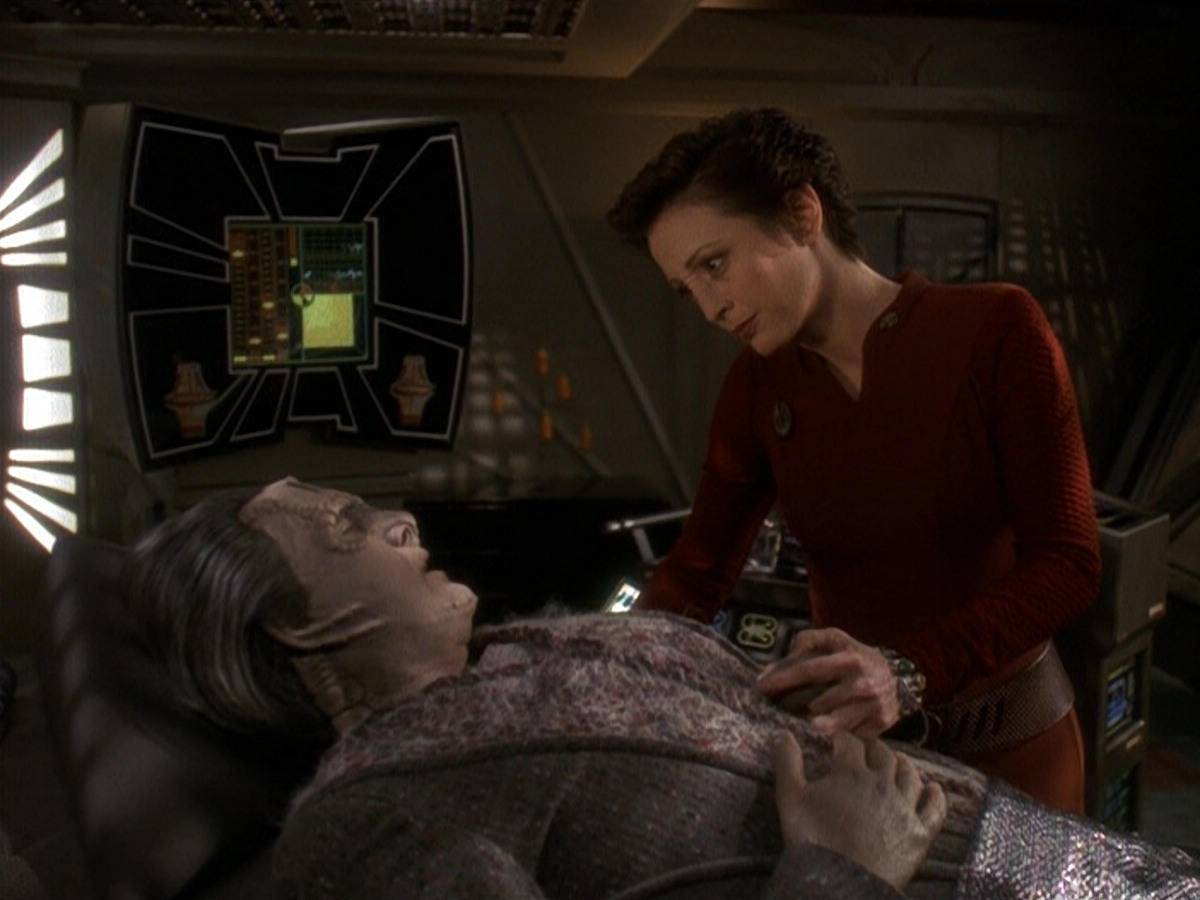 extant_StarTrek_DS9_5x19-TiesOfBloodAndWater_01801.jpg