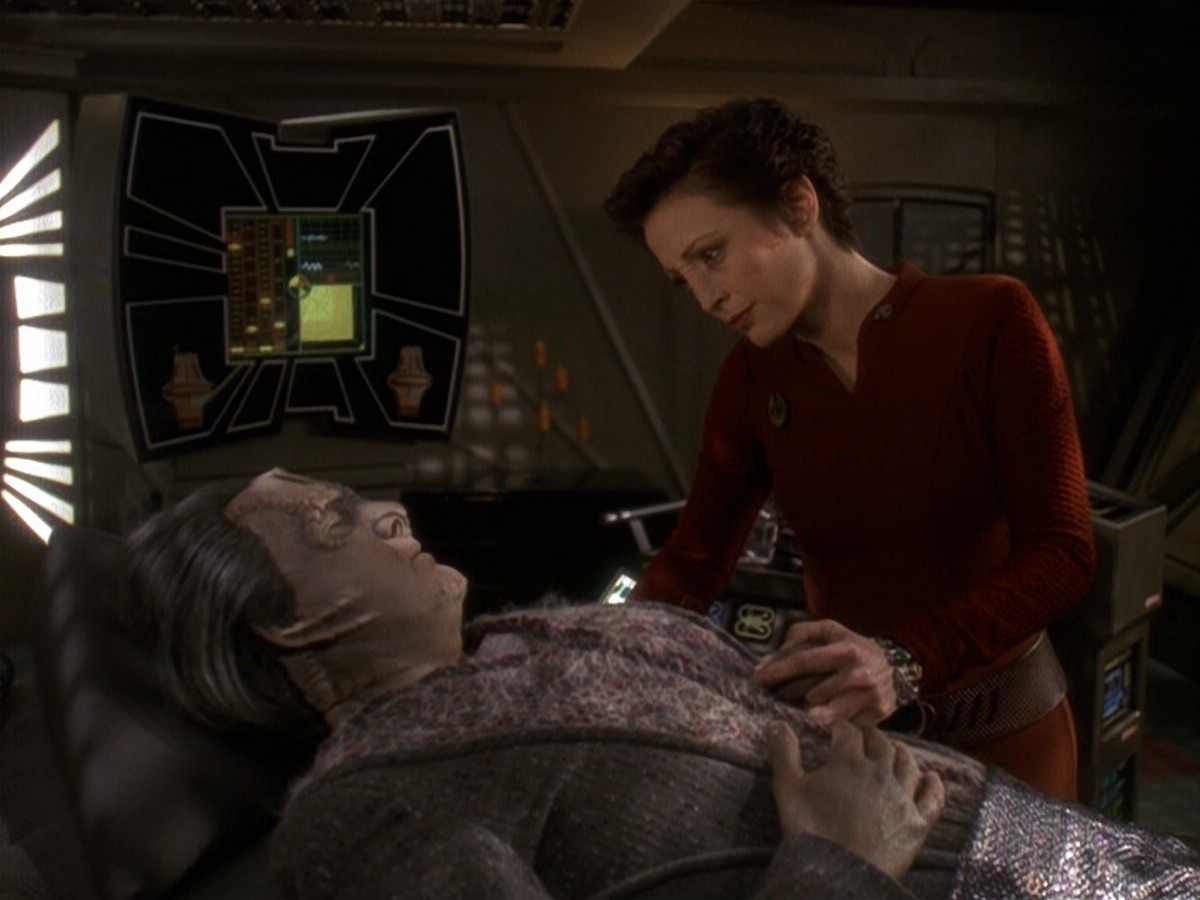 extant_StarTrek_DS9_5x19-TiesOfBloodAndWater_01804.jpg