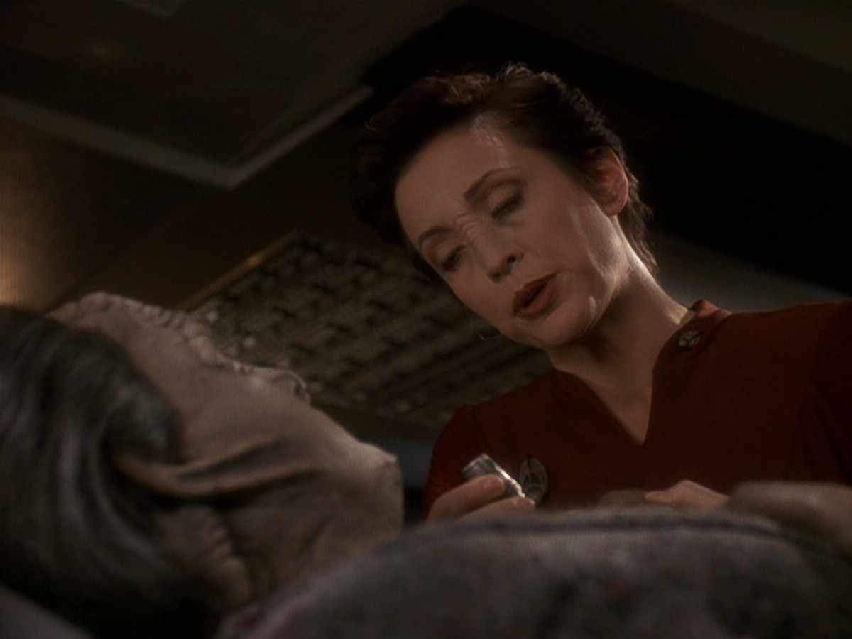 extant_StarTrek_DS9_5x19-TiesOfBloodAndWater_01816.jpg
