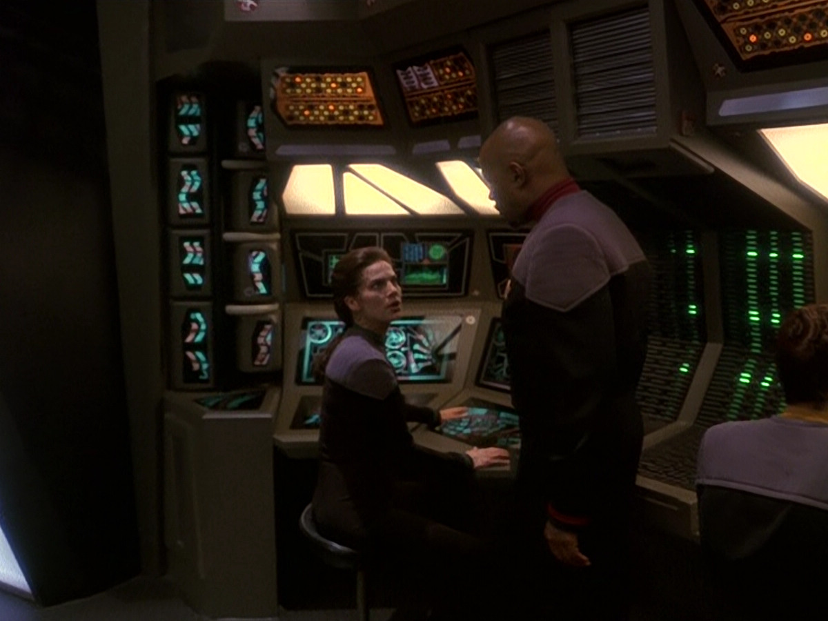 extant_StarTrek_DS9_5x19-TiesOfBloodAndWater_01847.jpg