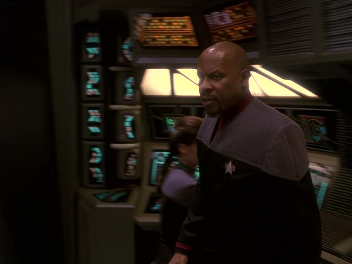 extant_StarTrek_DS9_5x19-TiesOfBloodAndWater_01850.jpg