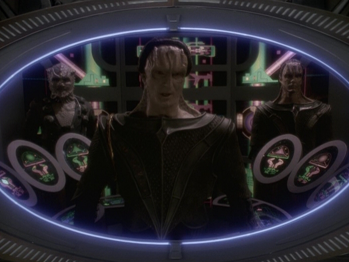 extant_StarTrek_DS9_5x19-TiesOfBloodAndWater_01862.jpg