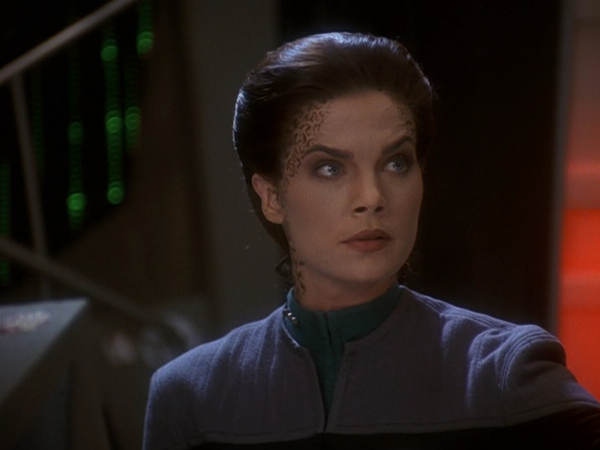 extant_StarTrek_DS9_5x19-TiesOfBloodAndWater_01881.jpg