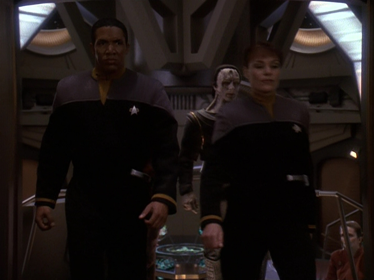 extant_StarTrek_DS9_5x19-TiesOfBloodAndWater_01898.jpg