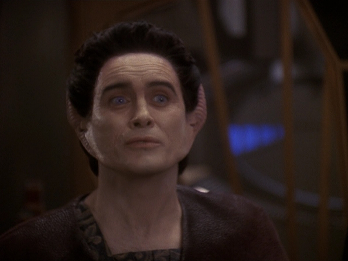 extant_StarTrek_DS9_5x19-TiesOfBloodAndWater_01925.jpg