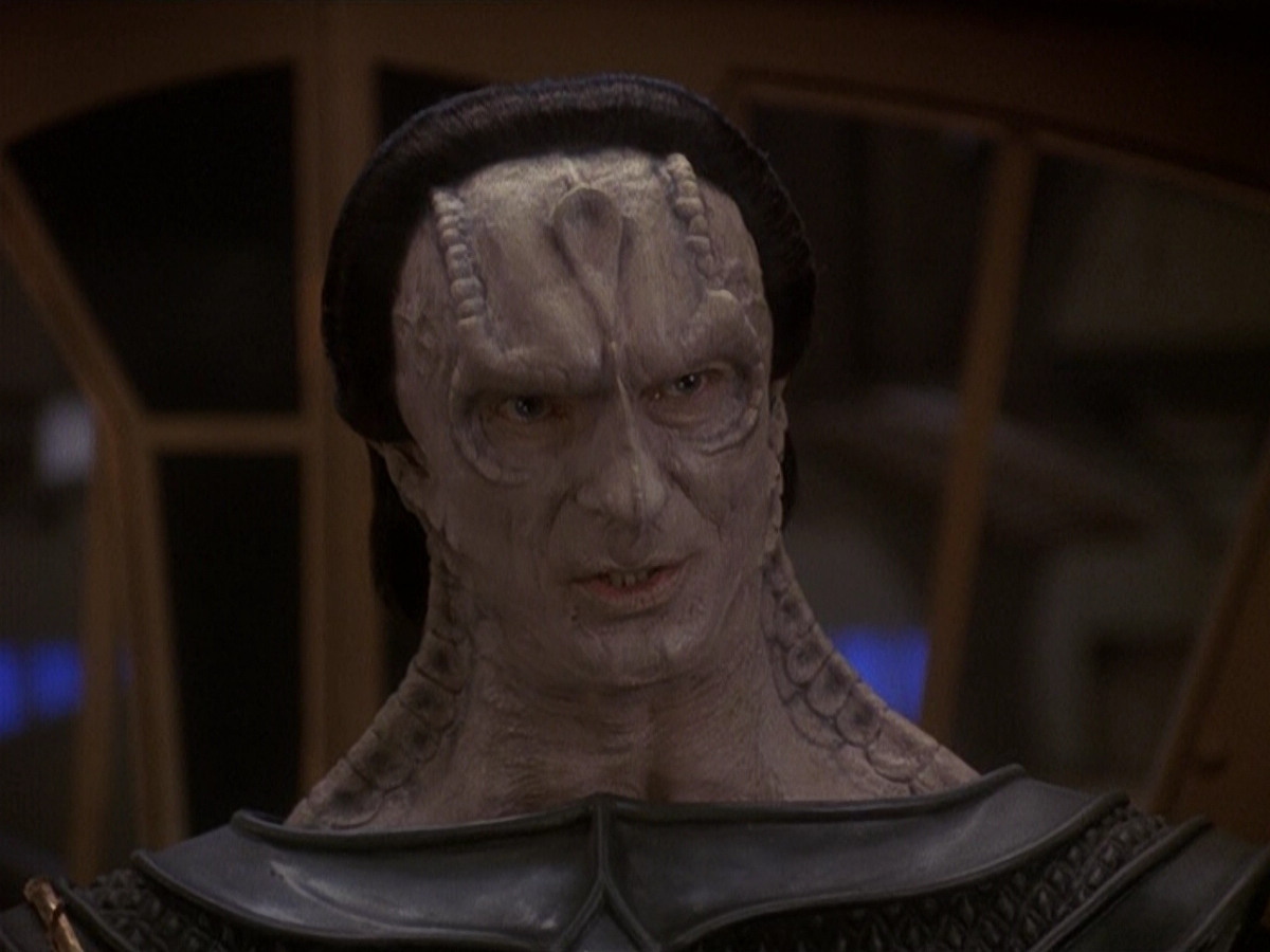 extant_StarTrek_DS9_5x19-TiesOfBloodAndWater_01981.jpg