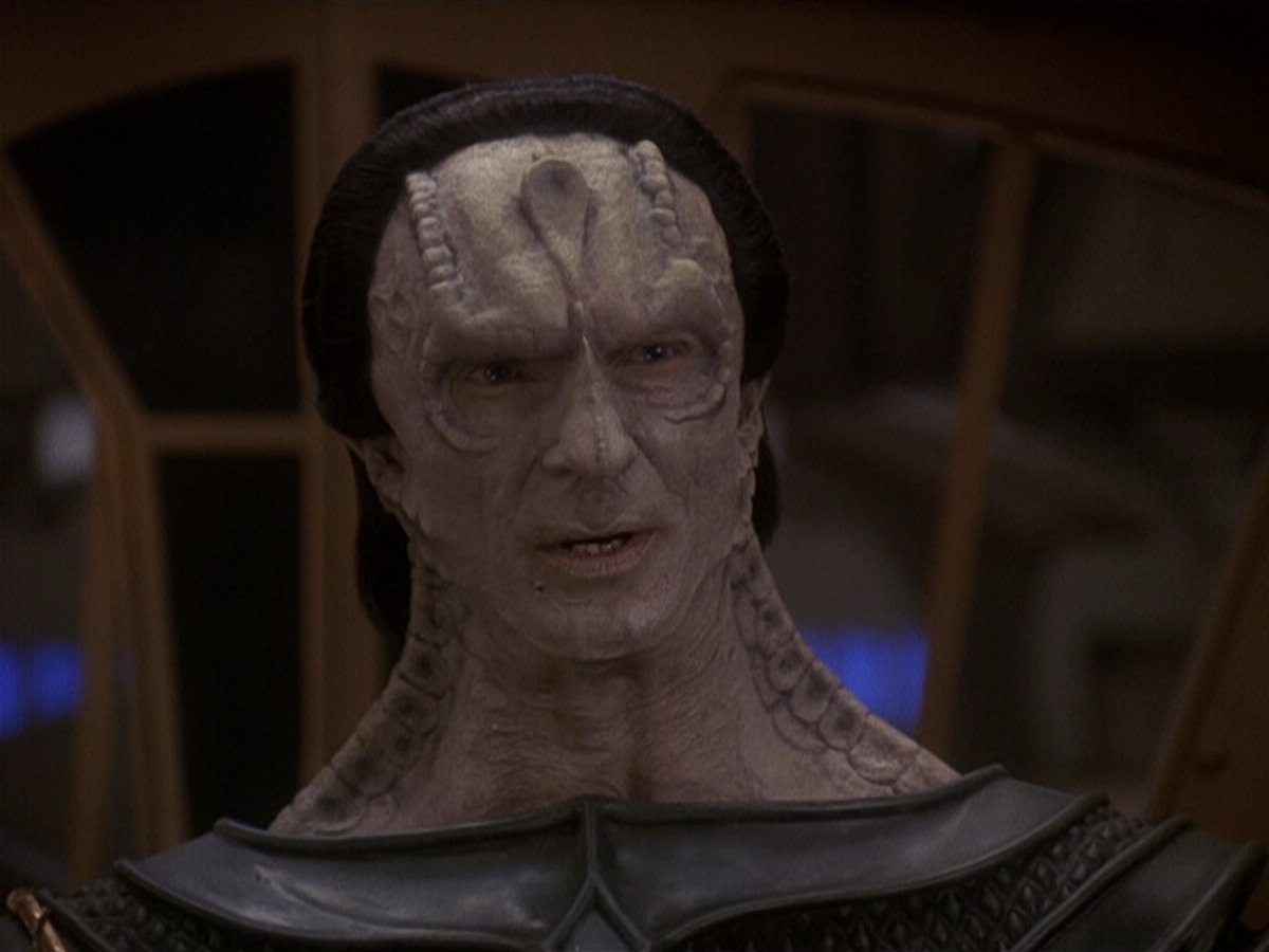 extant_StarTrek_DS9_5x19-TiesOfBloodAndWater_01984.jpg