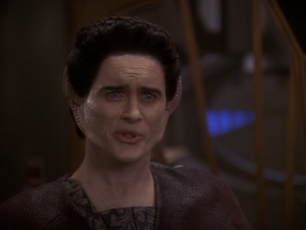 extant_StarTrek_DS9_5x19-TiesOfBloodAndWater_01988.jpg