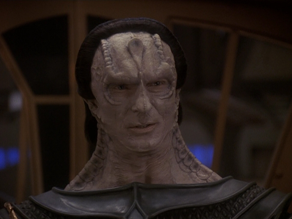 extant_StarTrek_DS9_5x19-TiesOfBloodAndWater_01992.jpg