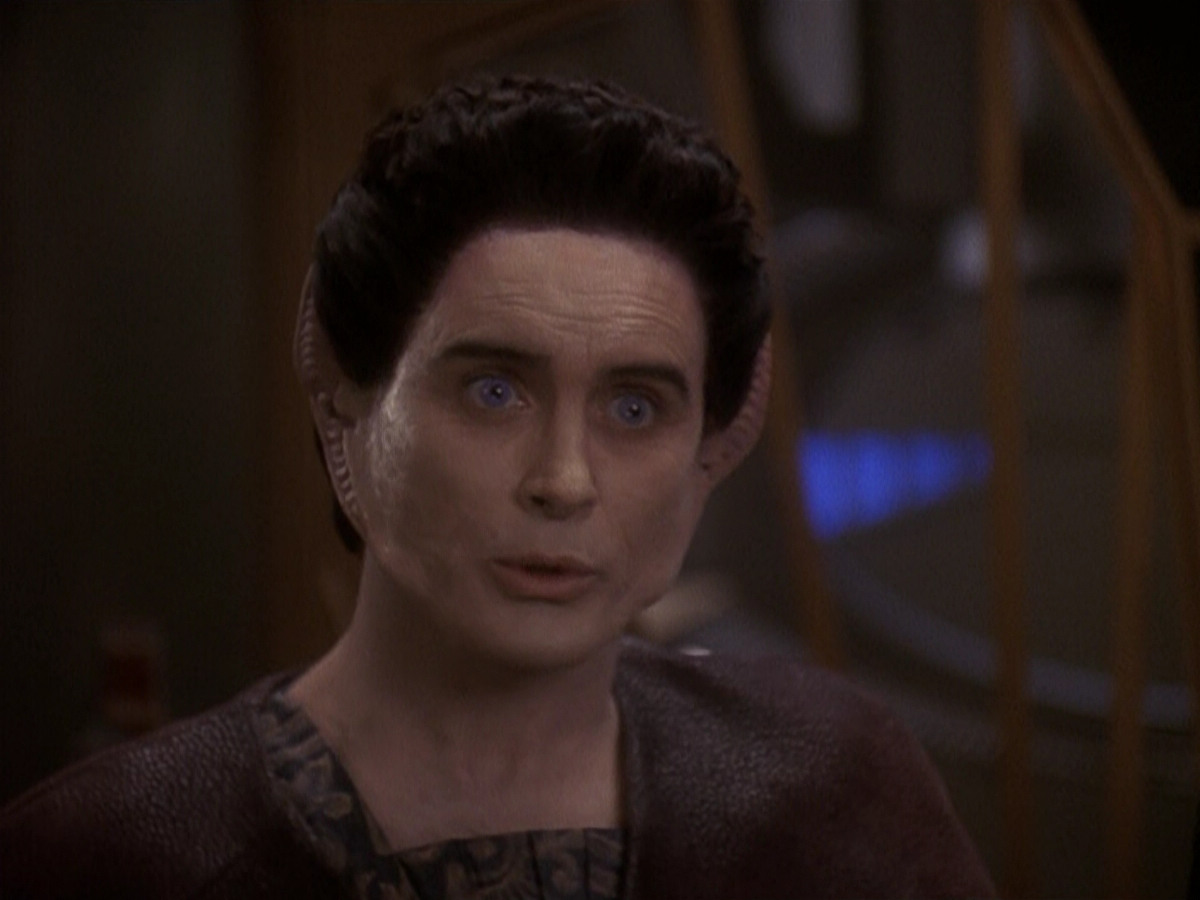 extant_StarTrek_DS9_5x19-TiesOfBloodAndWater_02000.jpg