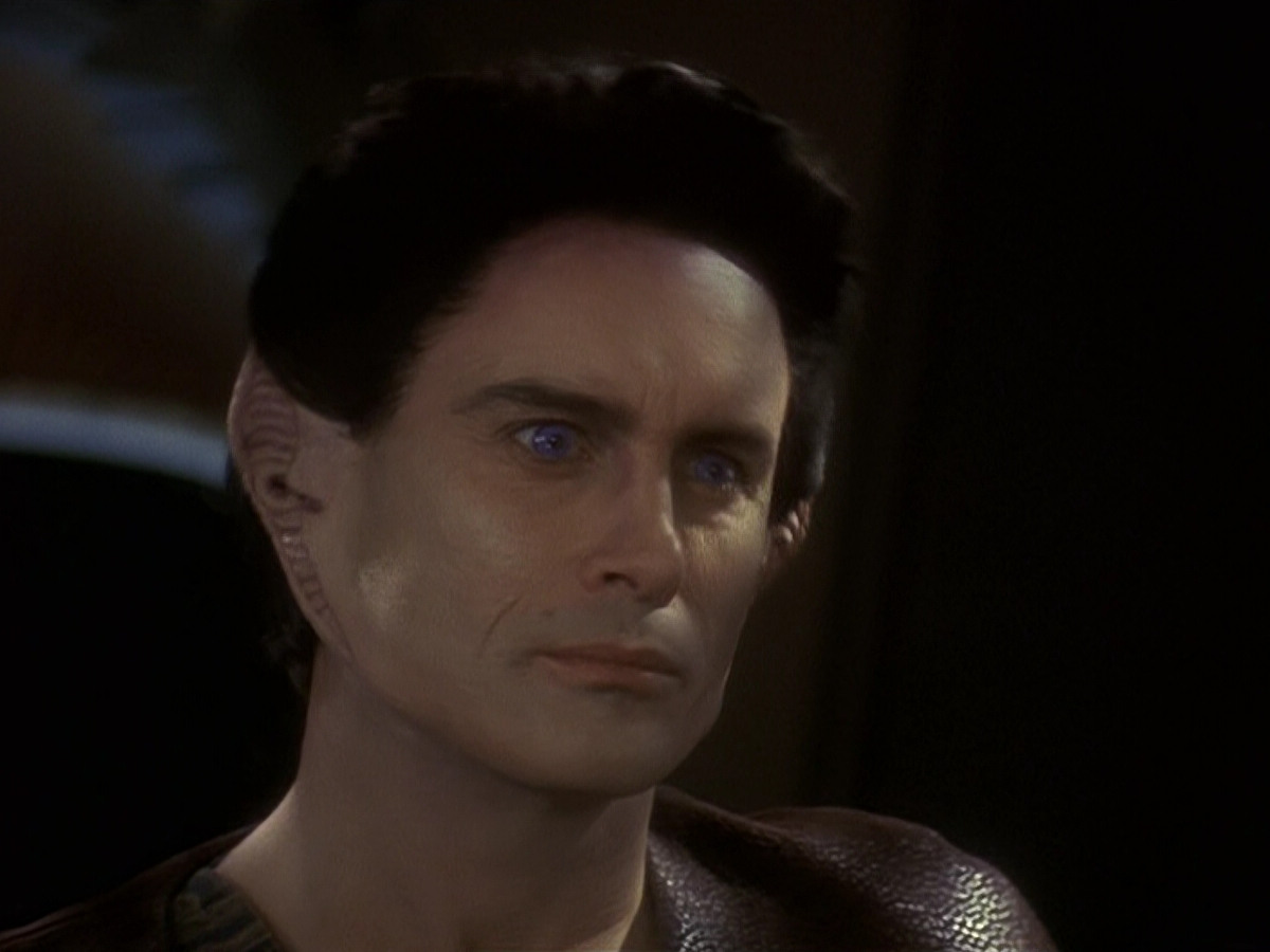 extant_StarTrek_DS9_5x19-TiesOfBloodAndWater_02023.jpg