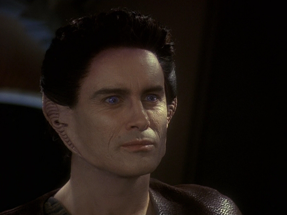 extant_StarTrek_DS9_5x19-TiesOfBloodAndWater_02030.jpg