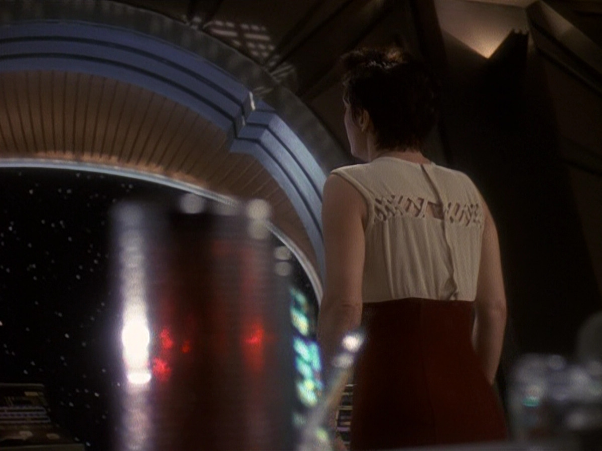 extant_StarTrek_DS9_5x19-TiesOfBloodAndWater_02189.jpg