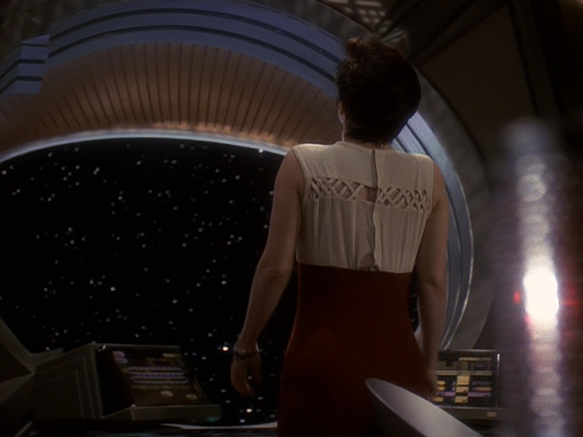 extant_StarTrek_DS9_5x19-TiesOfBloodAndWater_02191.jpg