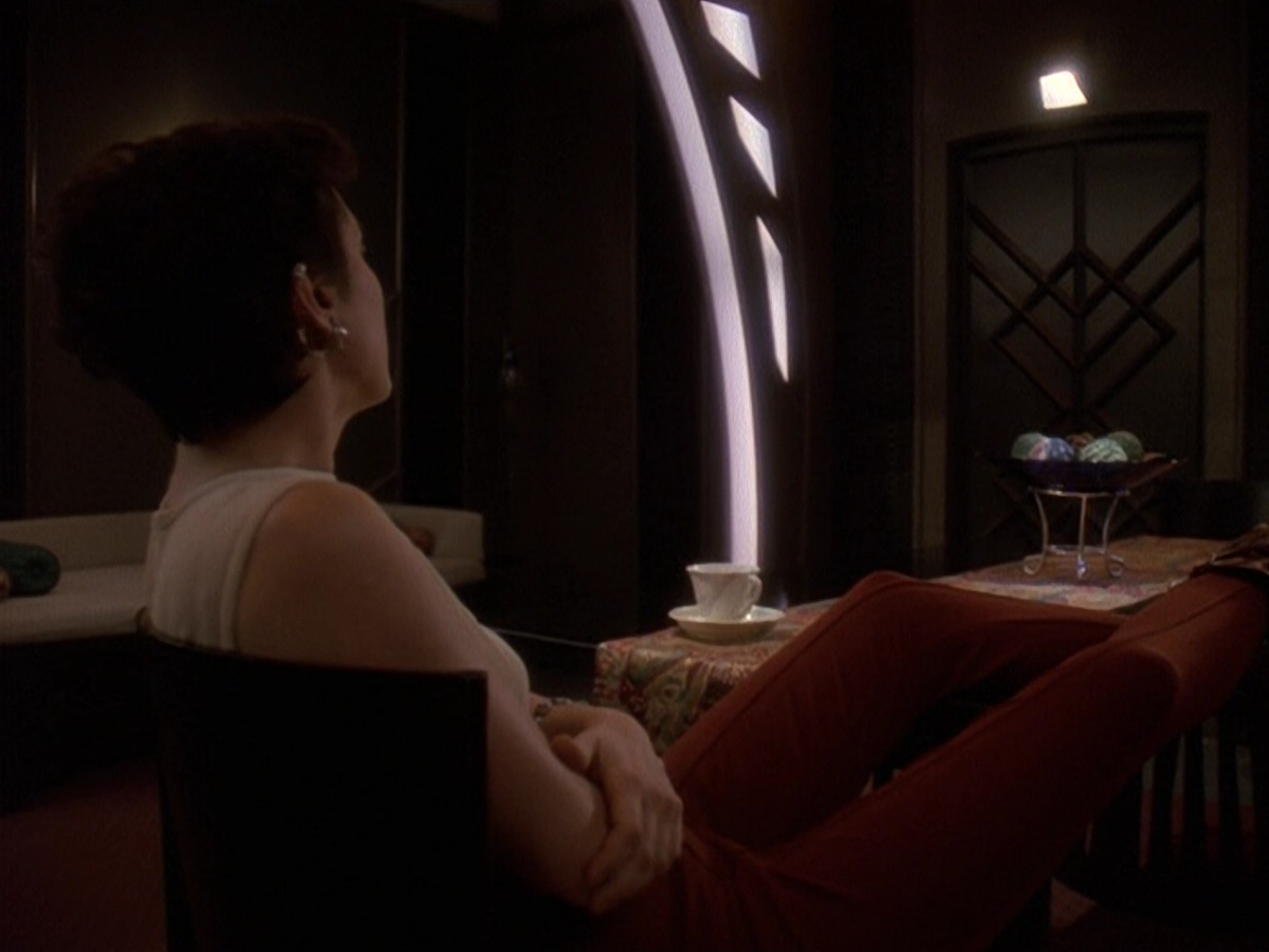 extant_StarTrek_DS9_5x19-TiesOfBloodAndWater_02254.jpg