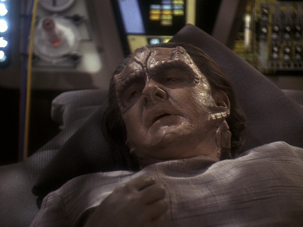 extant_StarTrek_DS9_5x19-TiesOfBloodAndWater_02531.jpg