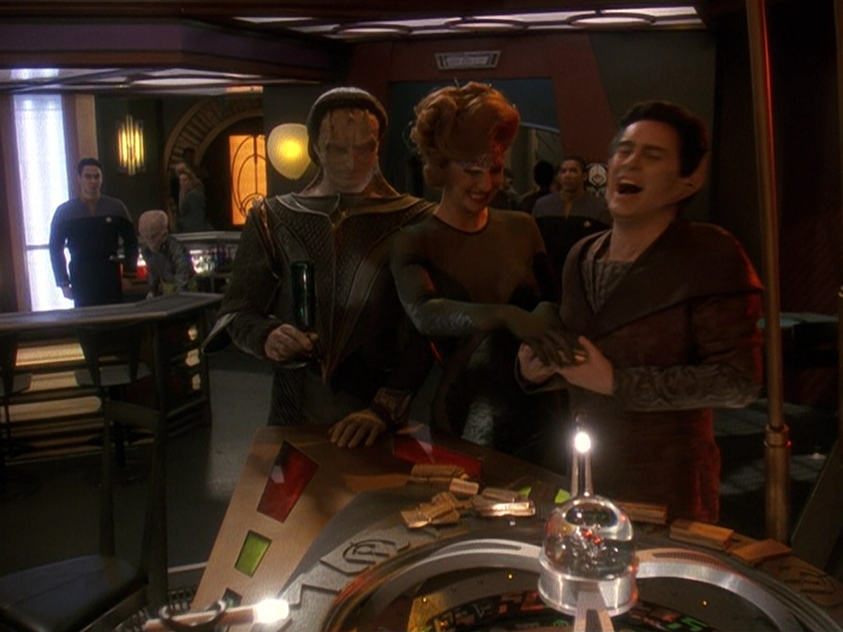 extant_StarTrek_DS9_5x19-TiesOfBloodAndWater_02569.jpg