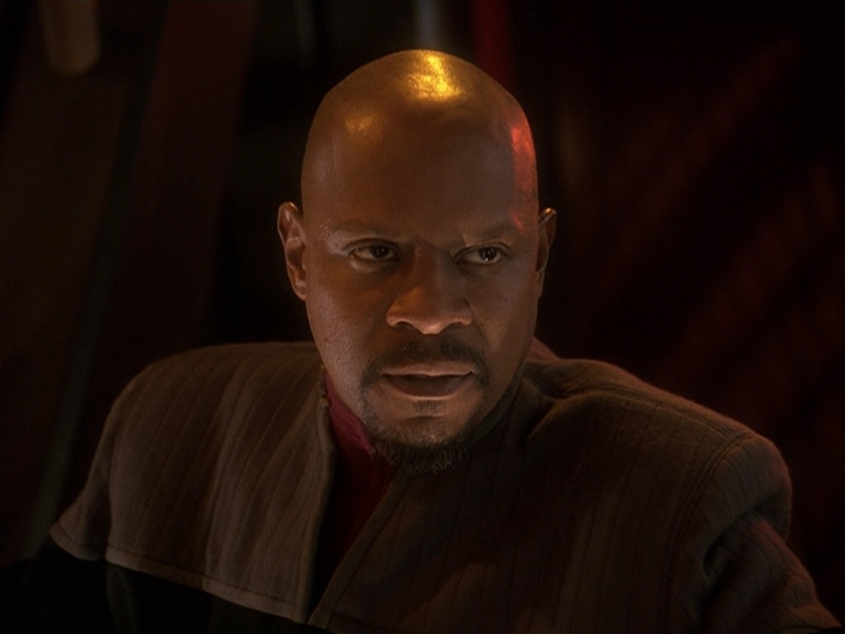 extant_StarTrek_DS9_5x19-TiesOfBloodAndWater_02682.jpg