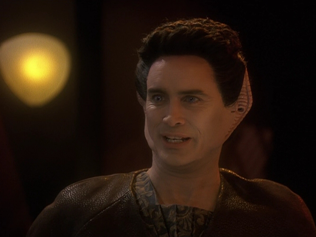 extant_StarTrek_DS9_5x19-TiesOfBloodAndWater_02695.jpg