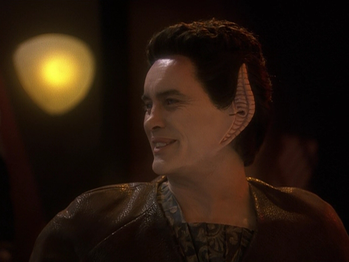extant_StarTrek_DS9_5x19-TiesOfBloodAndWater_02723.jpg