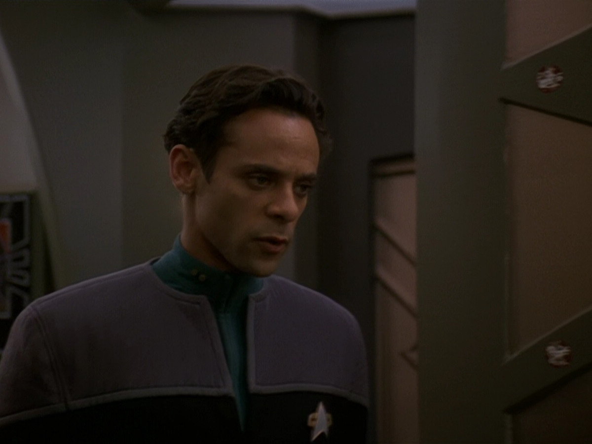 extant_StarTrek_DS9_5x19-TiesOfBloodAndWater_03291.jpg