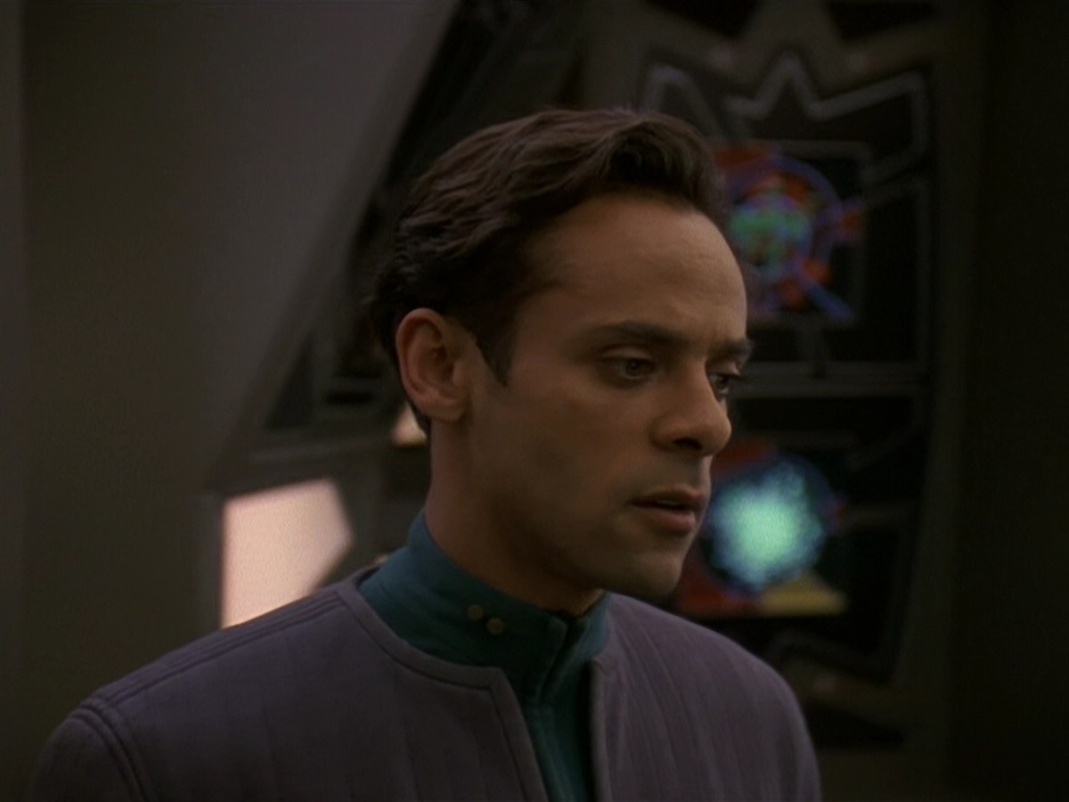 extant_StarTrek_DS9_5x19-TiesOfBloodAndWater_03298.jpg