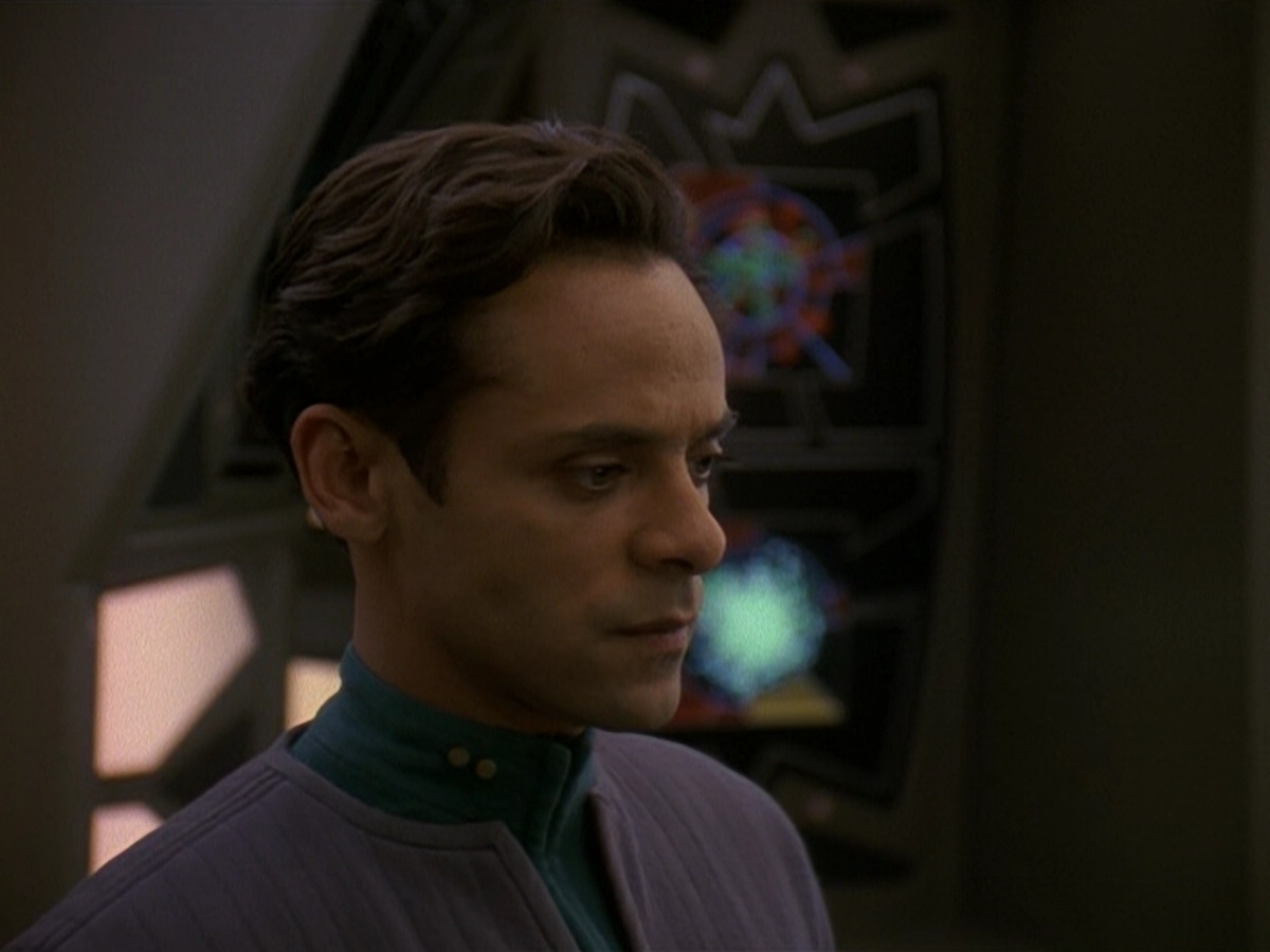 extant_StarTrek_DS9_5x19-TiesOfBloodAndWater_03300.jpg
