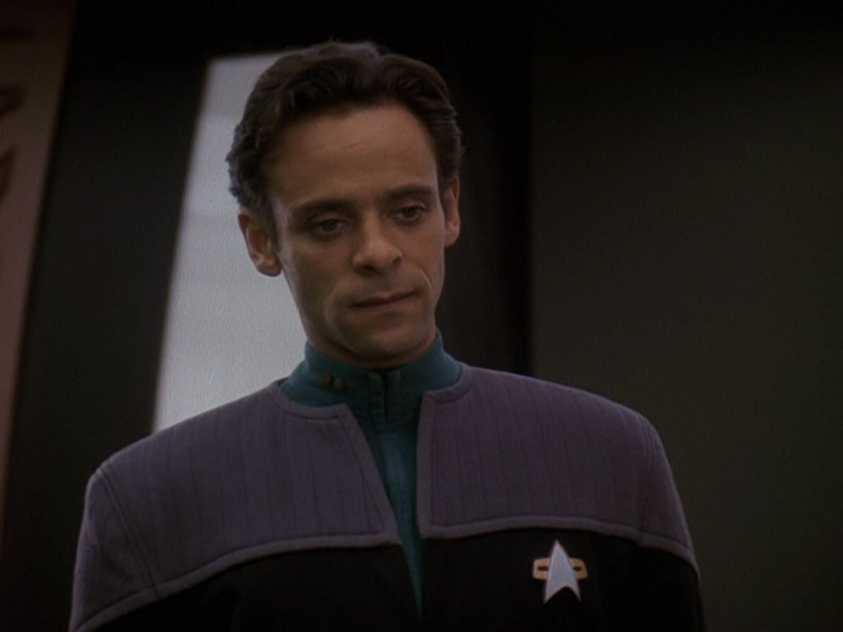 extant_StarTrek_DS9_5x19-TiesOfBloodAndWater_03336.jpg