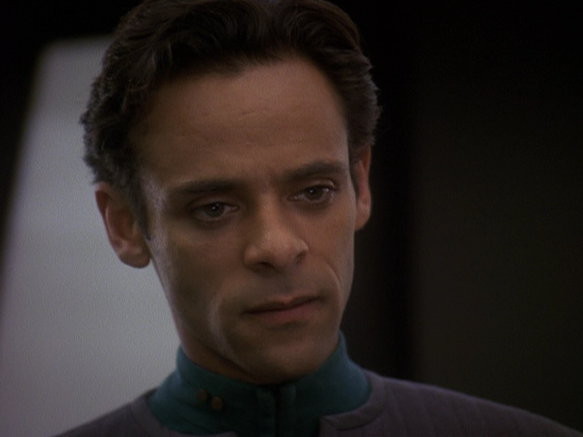 extant_StarTrek_DS9_5x19-TiesOfBloodAndWater_03437.jpg