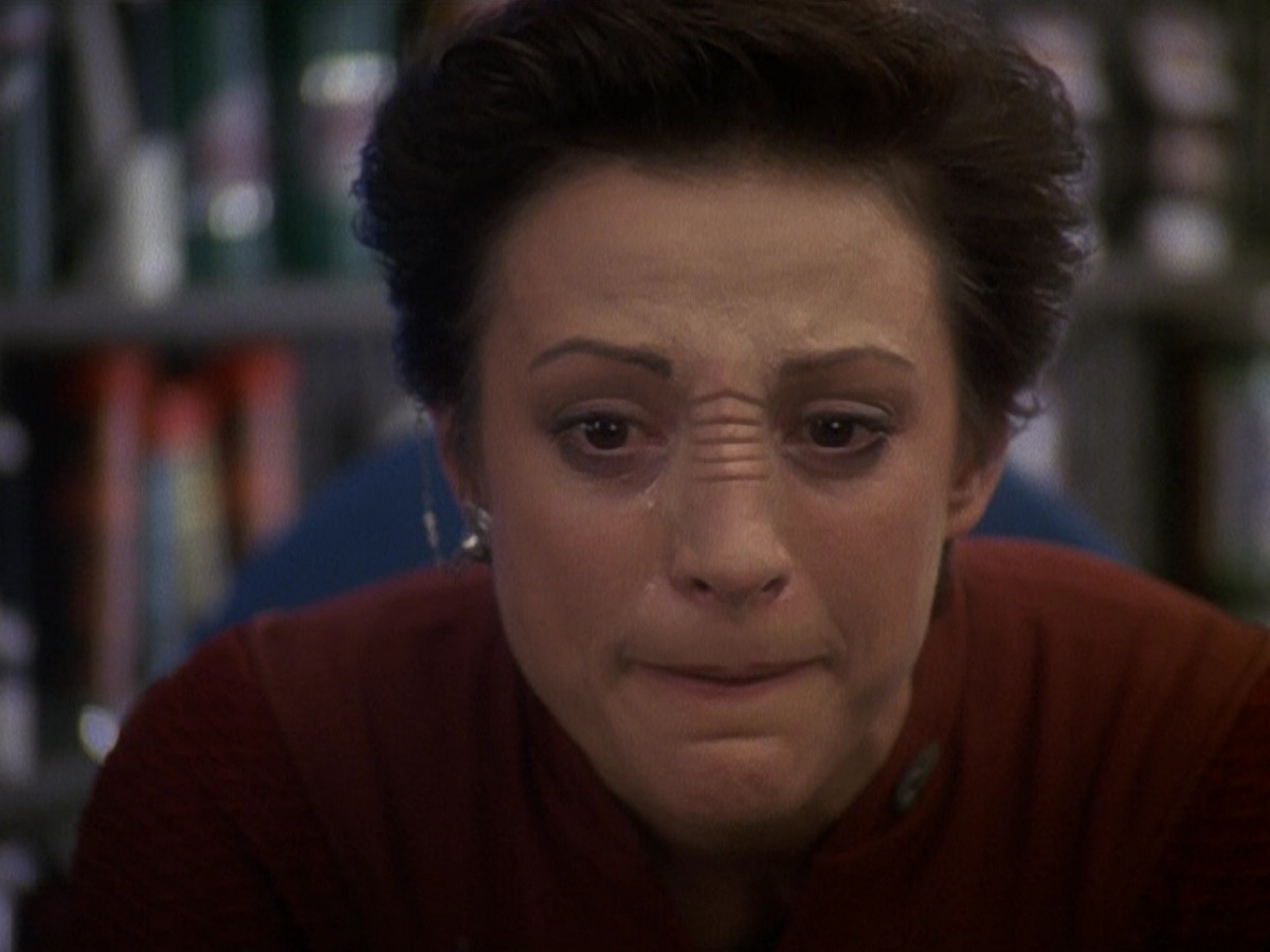 extant_StarTrek_DS9_5x19-TiesOfBloodAndWater_03537.jpg